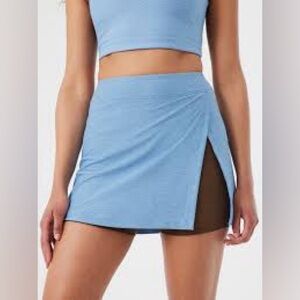 Outdoor Voices NWT Court Skort 4.5” - Morning Blue / Chocolate Size S